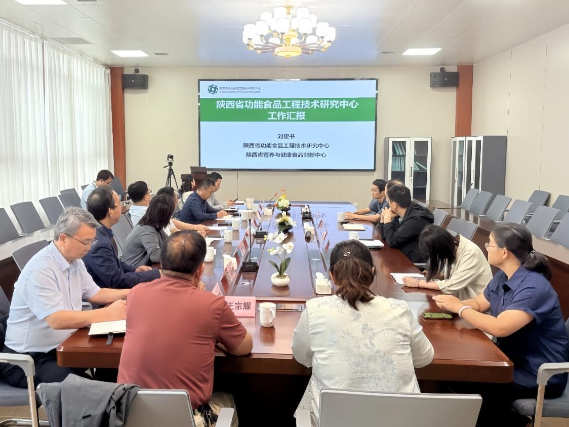 巩守平带队赴校友企业开展合作交流